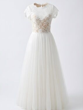 Watters Elegant Cream Wedding Dress